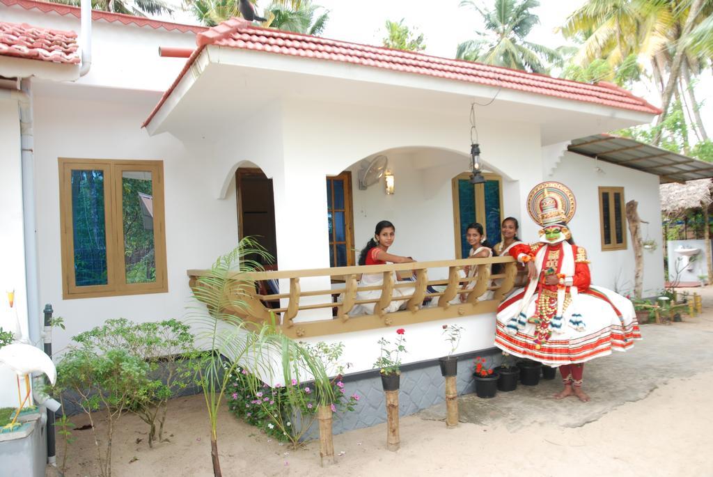 Appartement Marari Edens à Mararikulam Extérieur photo